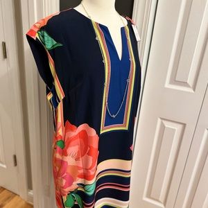 NWT Laundry by Shelli Regal Los Angeles. Reversible Printed Dolman Dress. Sz 10